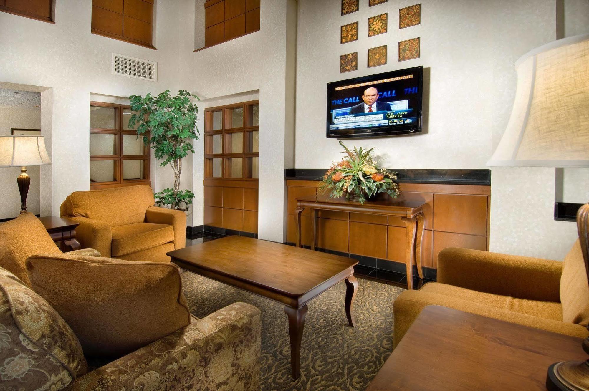 Drury Inn & Suites Columbia Stadium Boulevard Eksteriør bilde