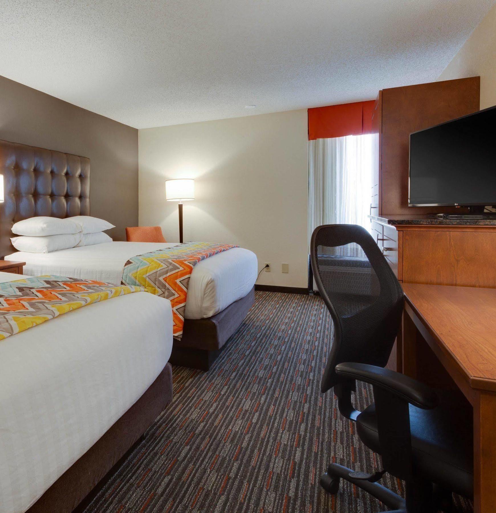 Drury Inn & Suites Columbia Stadium Boulevard Eksteriør bilde